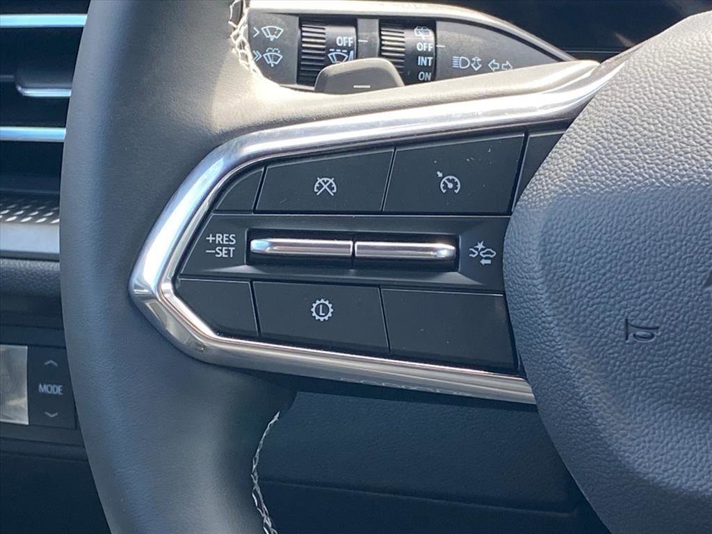 New 2026 Chevrolet Traverse LT w/ Driver Confidence Package image 8