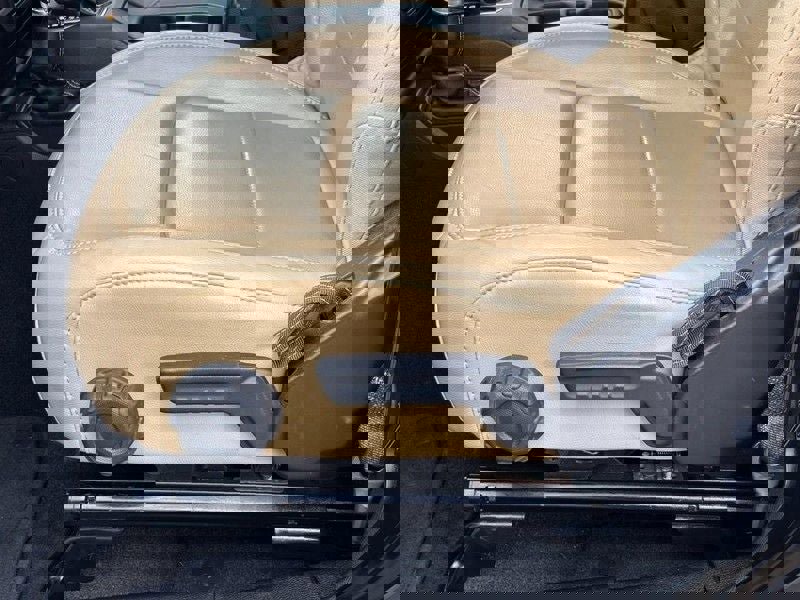 Used 2019 Jeep Wrangler Unlimited Sahara w/ Dual Top Group image 23