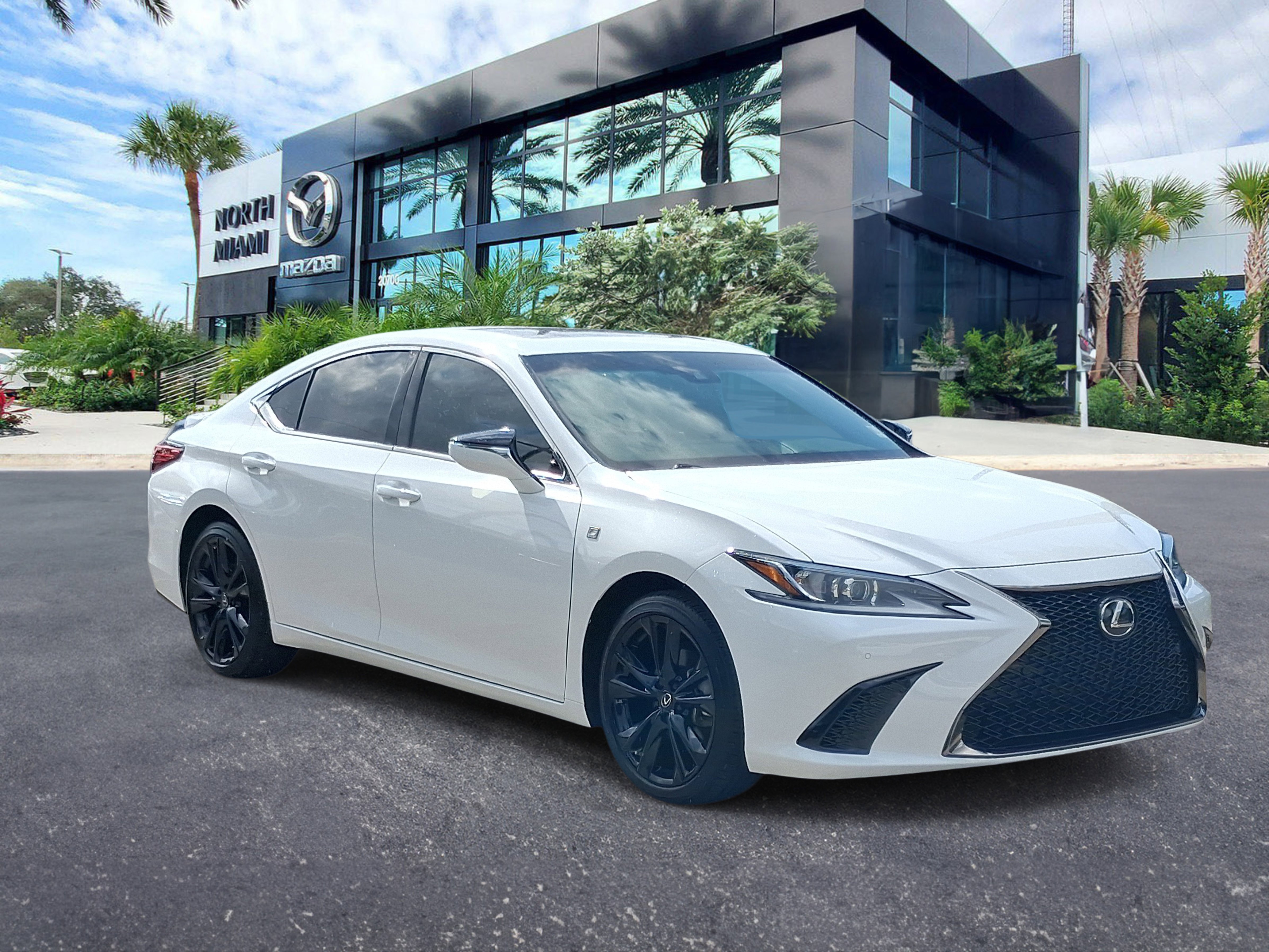 Used 2022 Lexus ES 350 F Sport w/ Accessory Package 2 FWD image 3