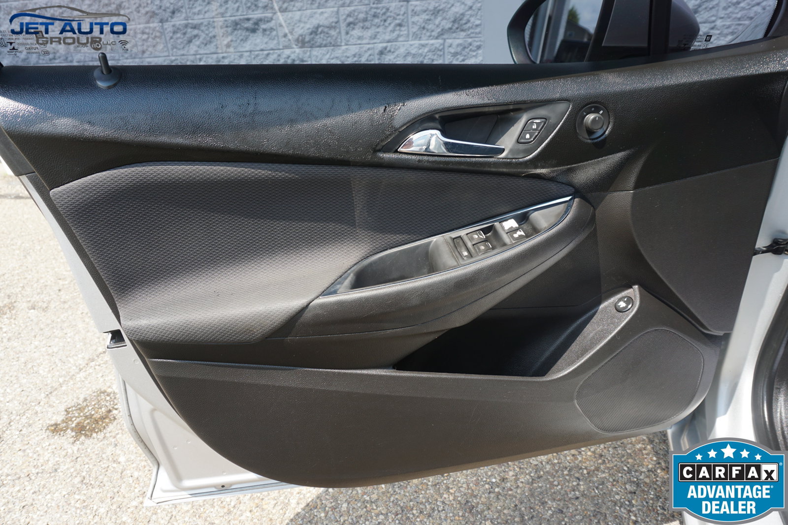 Used 2019 Chevrolet Cruze LS FWD image 24