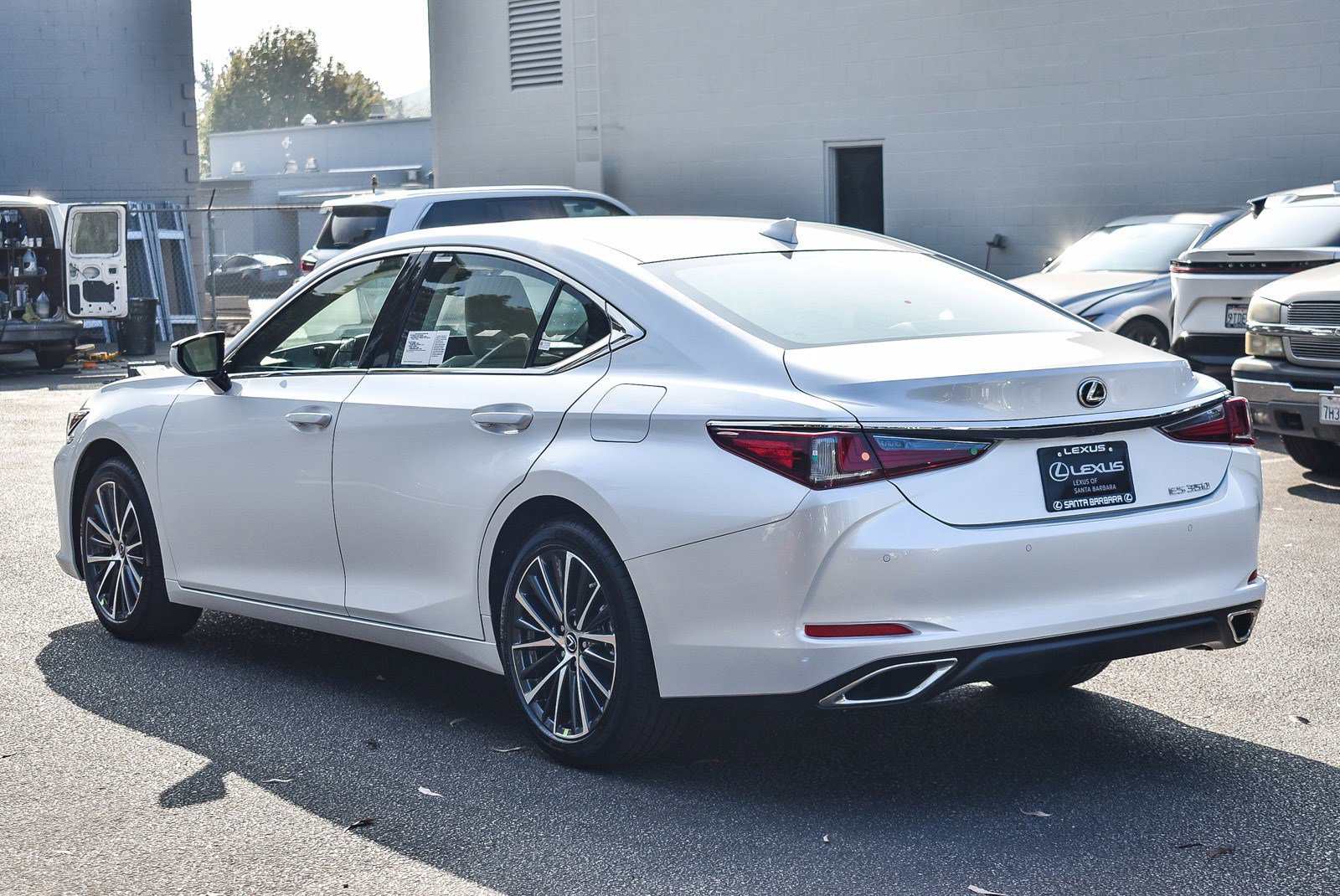 New 2025 Lexus ES 350 w/ Premium Package image 4