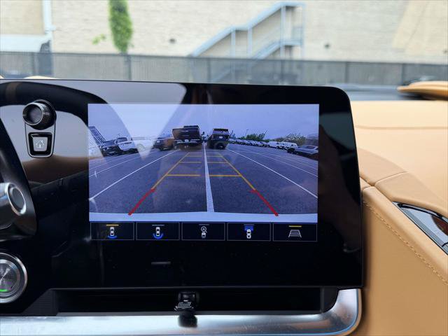 Used 2020 Chevrolet Corvette Stingray Premium Cpe w/ 3LT Preferred Equipment Group RWD image 30