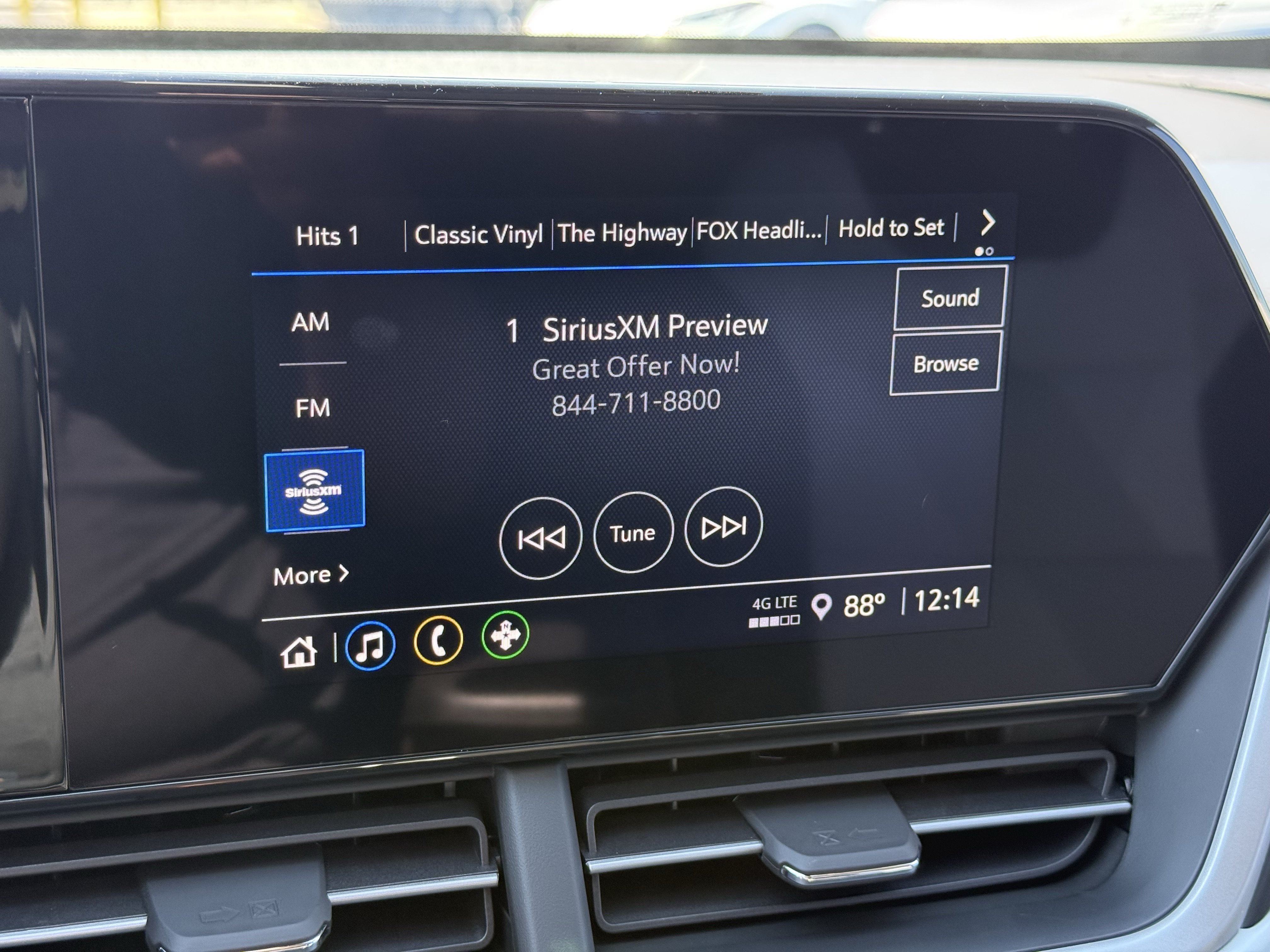 New 2026 Chevrolet Trax LS w/ LS Convenience Package FWD image 22