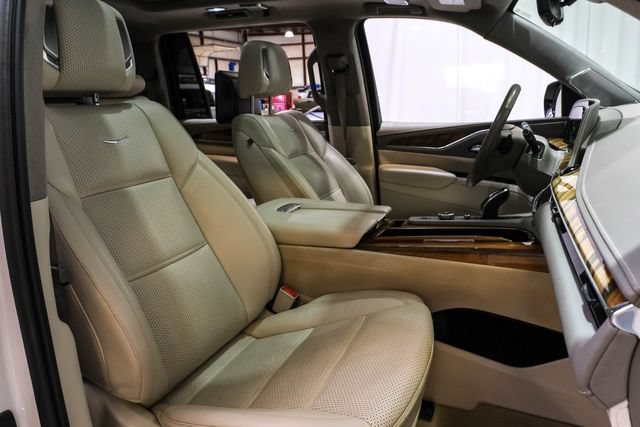 Used 2021 Cadillac Escalade ESV Sport Platinum RWD image 35