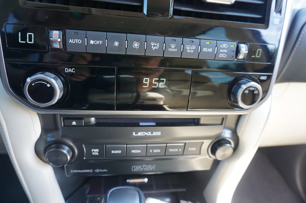 Used 2023 Lexus GX 460 Premium w/ Premium Plus Package AWD/4WD image 12