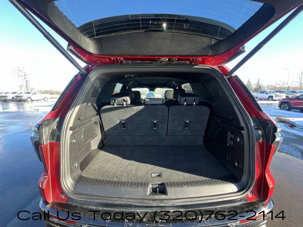 Certified 2024 Chevrolet Traverse RS w/ LPO, Floor Liner Package AWD/4WD image 29