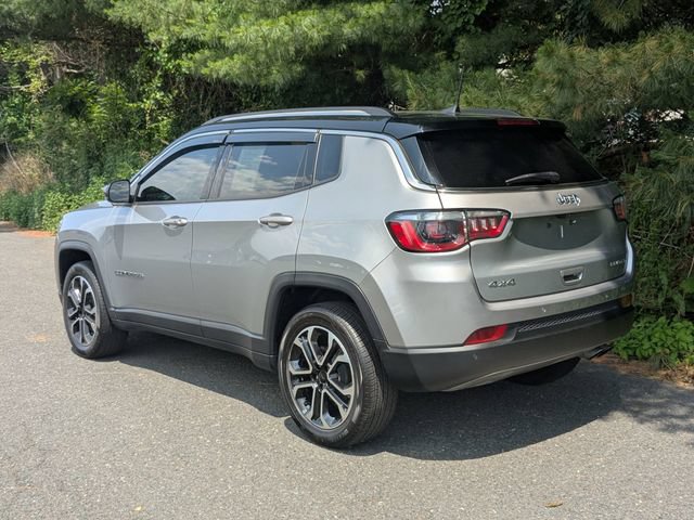 Certified 2022 Jeep Compass Limited w/ Sun and Sound Group AWD/4WD image 8
