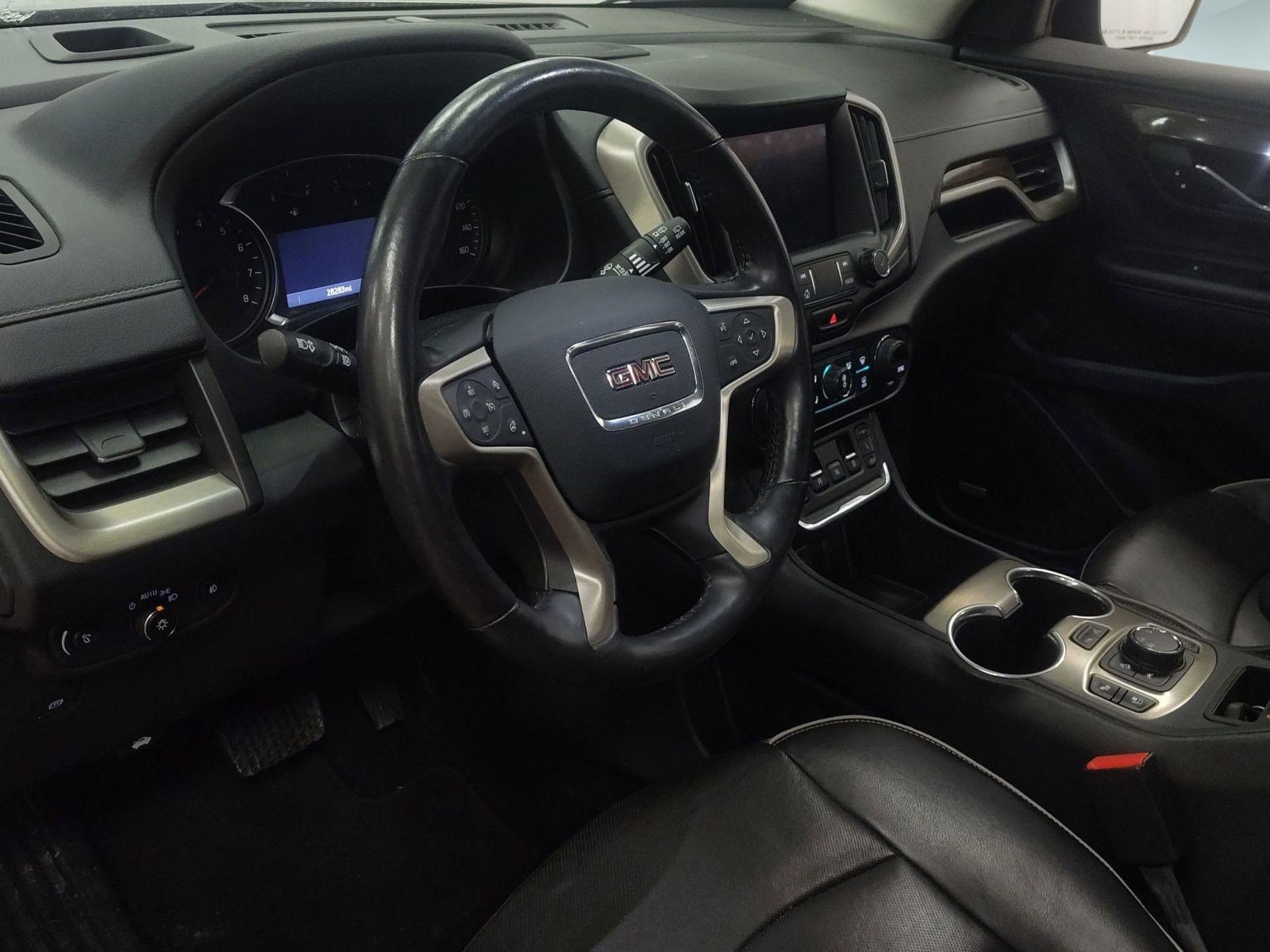 Used 2020 GMC Terrain Denali w/ Denali Premium Package image 4
