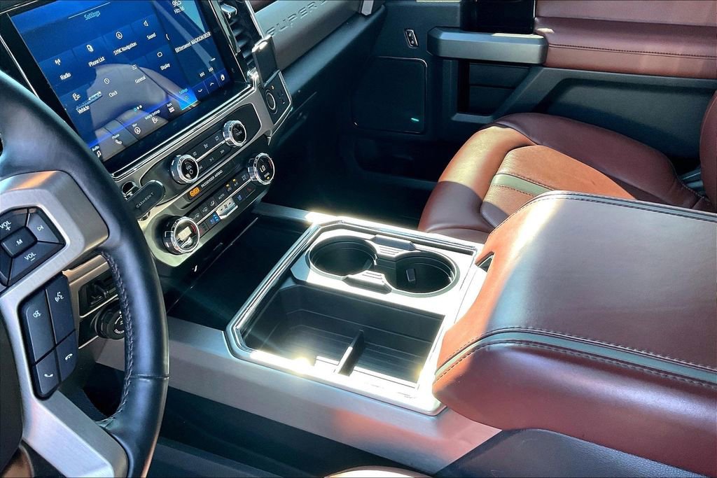 Used 2022 Ford F250 Platinum w/ FX4 Off-Road Package image 19