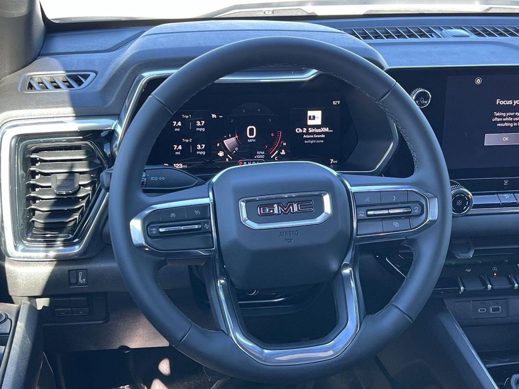 New 2026 GMC Canyon Elevation image 12