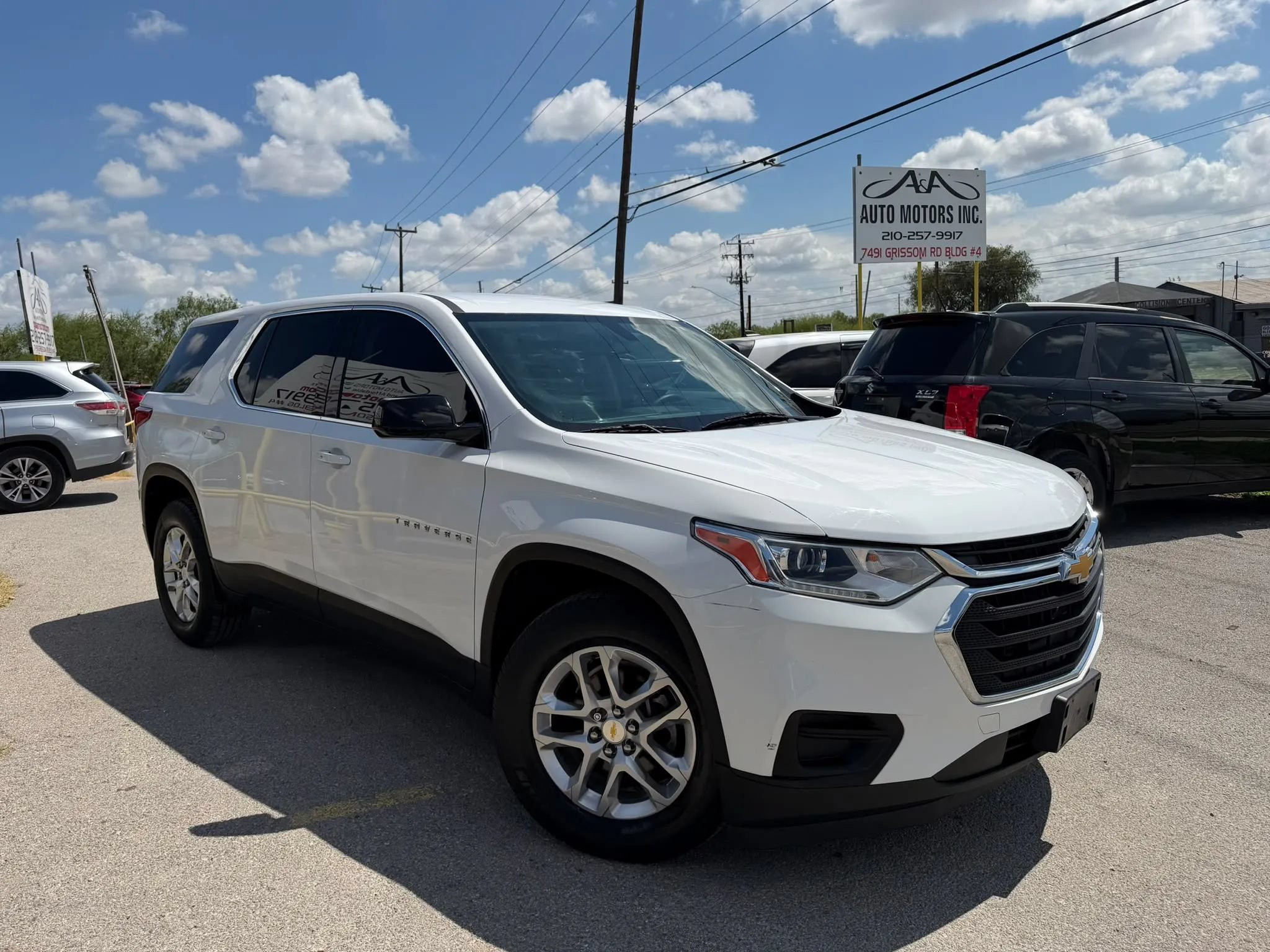 Used 2020 Chevrolet Traverse LS FWD image 5