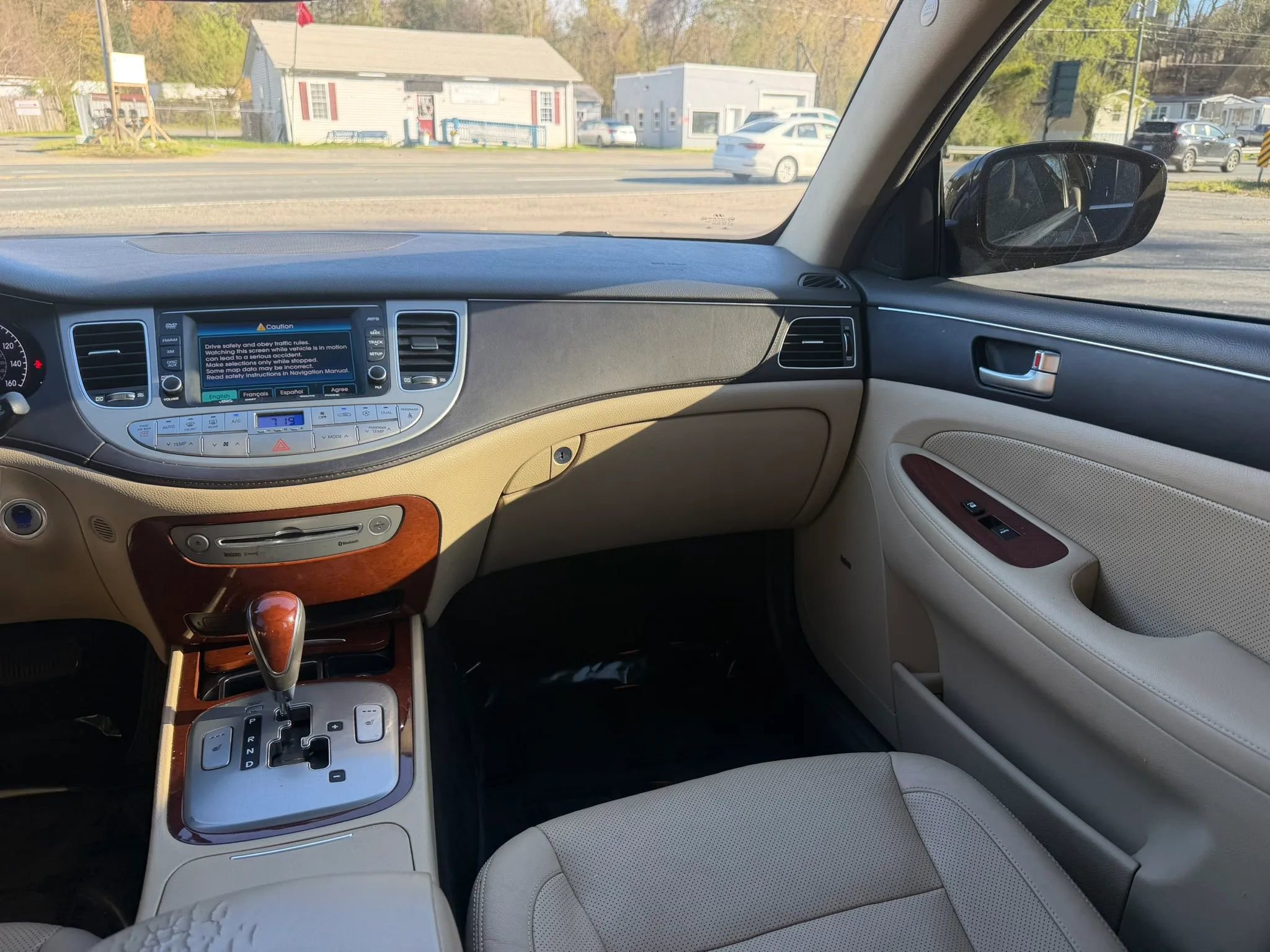 Used 2012 Hyundai Genesis 3.8 w/ Premium Pkg image 29