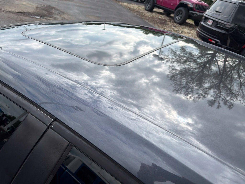 Used 2024 Honda Civic EX-L image 16