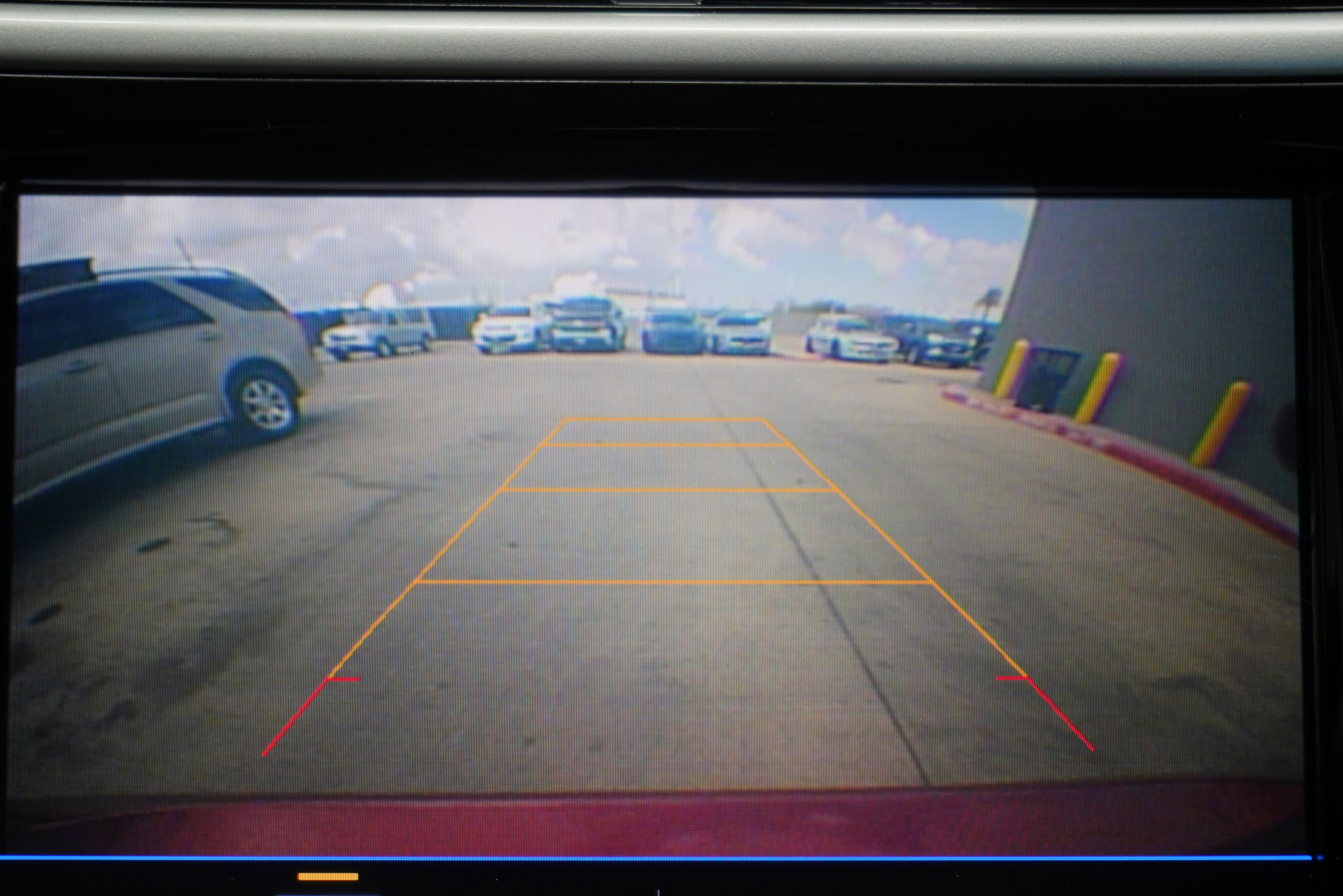 Used 2020 Chevrolet Sonic LT w/ Convenience Package image 17