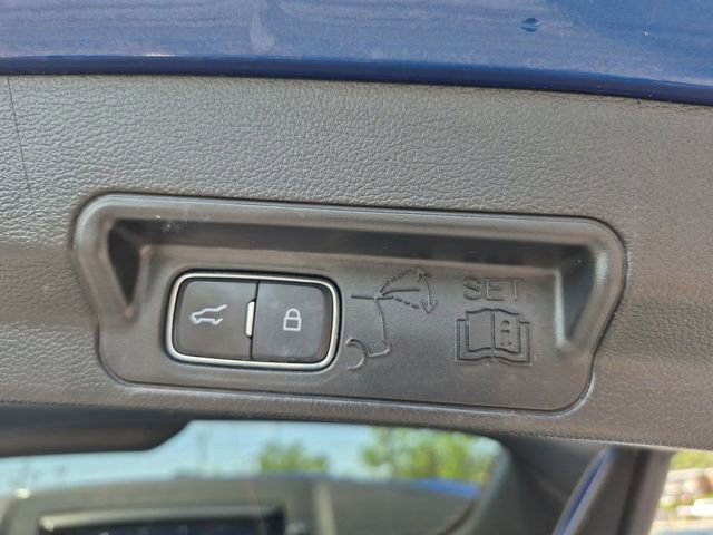 Used 2022 Ford Explorer XLT w/ Equipment Group 202A image 26