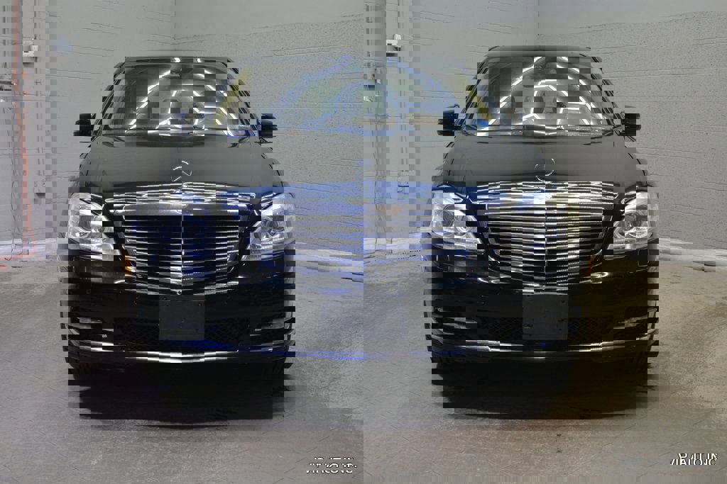 Used 2010 Mercedes-Benz S 550 4MATIC image 34