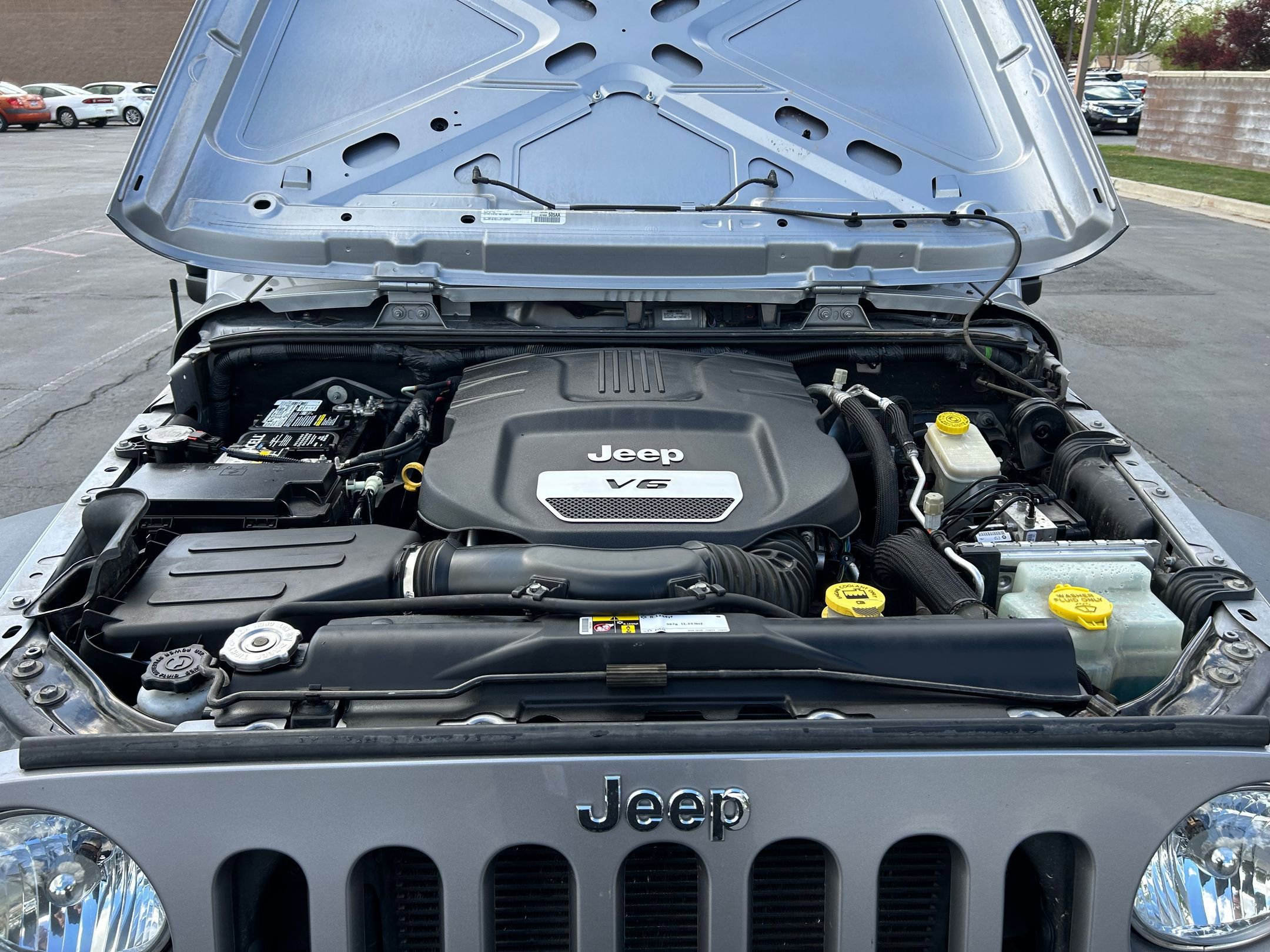 Used 2016 Jeep Wrangler Unlimited Sport w/ Connectivity Group image 30