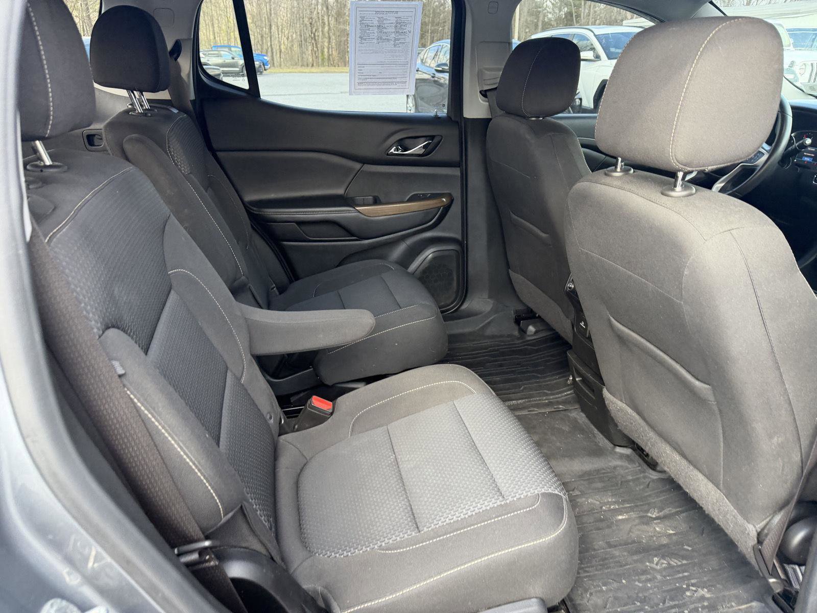 Used 2021 GMC Acadia SLE w/ Driver Convenience Package image 18