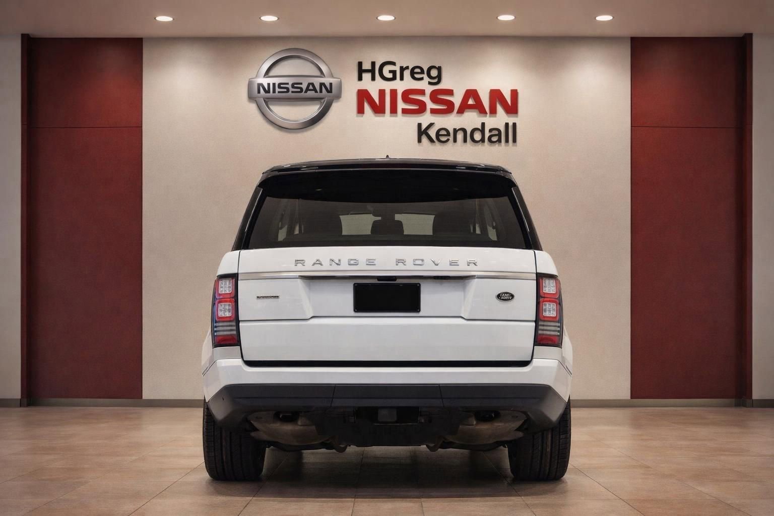 Used 2017 Land Rover Range Rover Supercharged AWD/4WD image 6