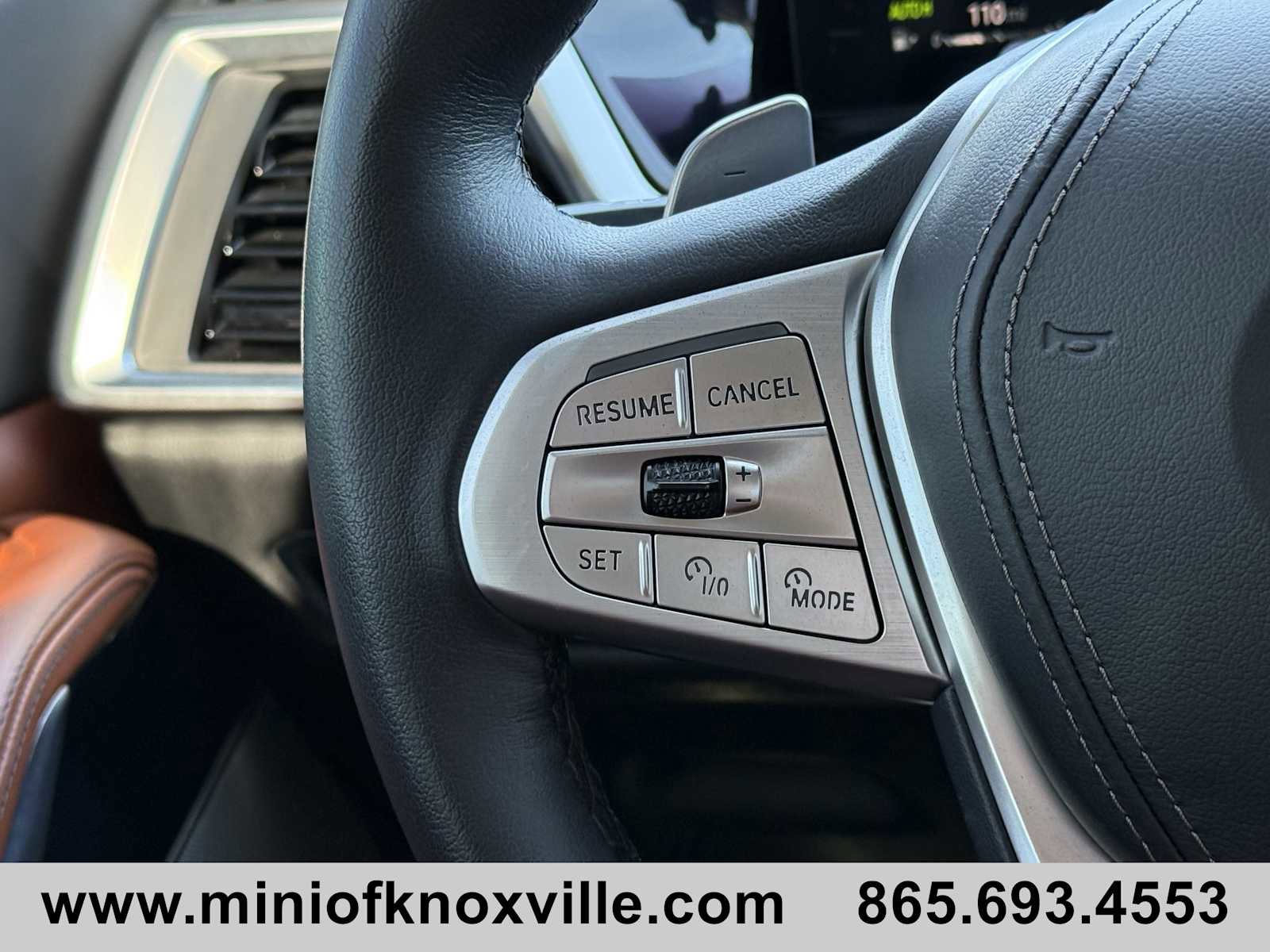 Used 2023 BMW X7 xDrive40i w/ Executive Package image 17