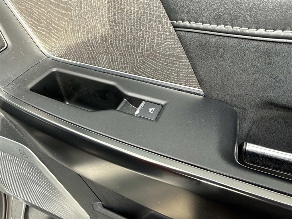 Used 2023 Ford F150 Platinum w/ Equipment Group 701A High image 31