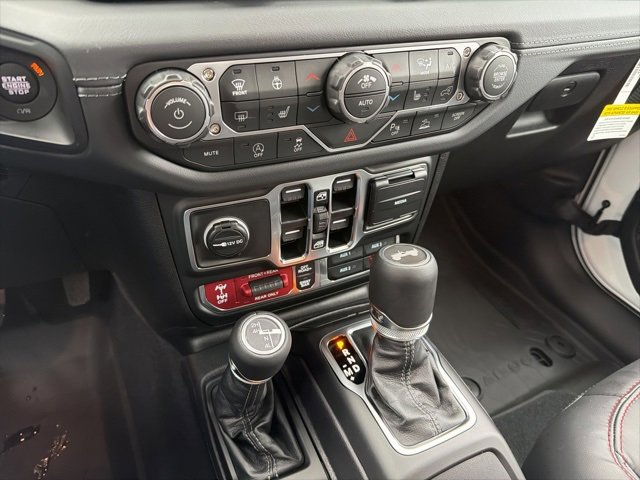 New 2026 Jeep Wrangler Unlimited Rubicon w/ Safety Group image 14