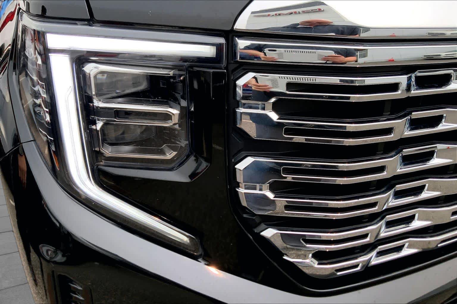 Certified 2023 GMC Sierra 1500 Denali w/ Denali Reserve Package AWD/4WD image 25