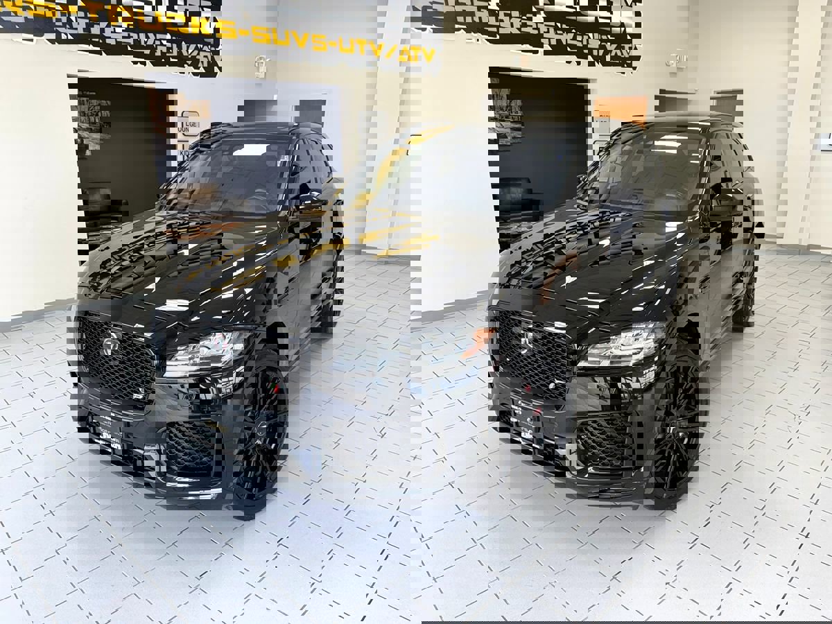 Used 2019 Jaguar F-PACE S image 1