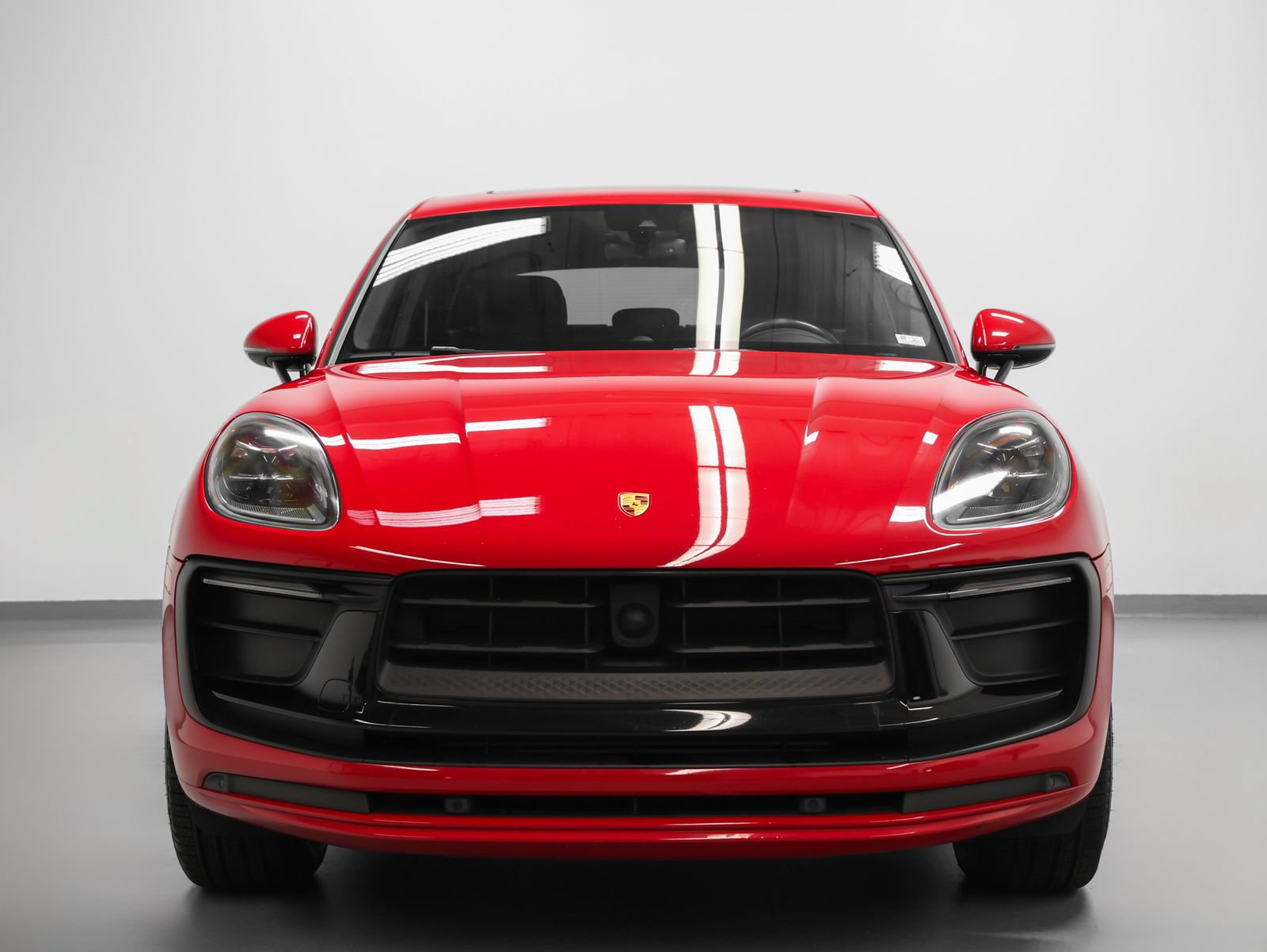 Certified 2023 Porsche Macan AWD/4WD image 8