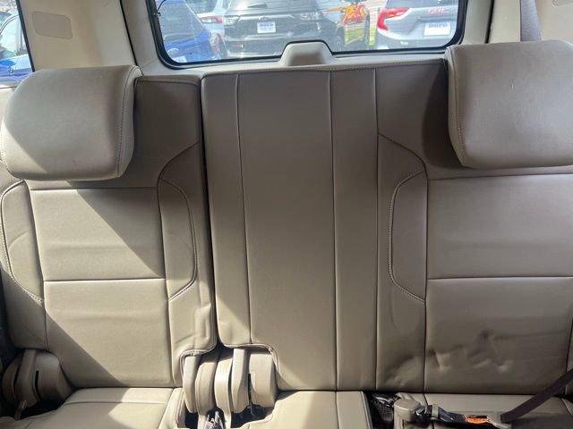 Used 2018 Chevrolet Suburban LT image 11