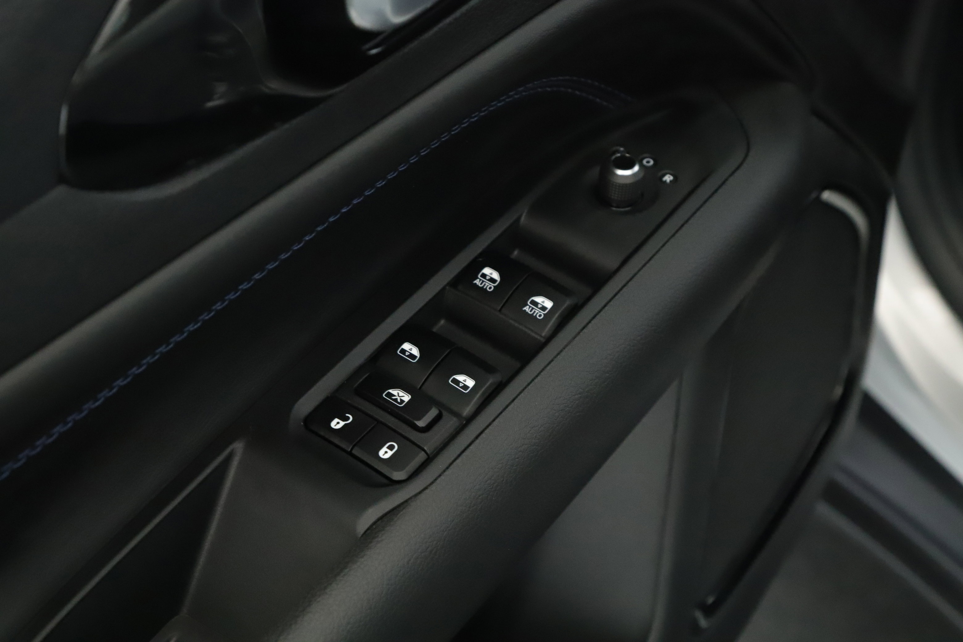 New 2026 Jeep Compass Limited image 5