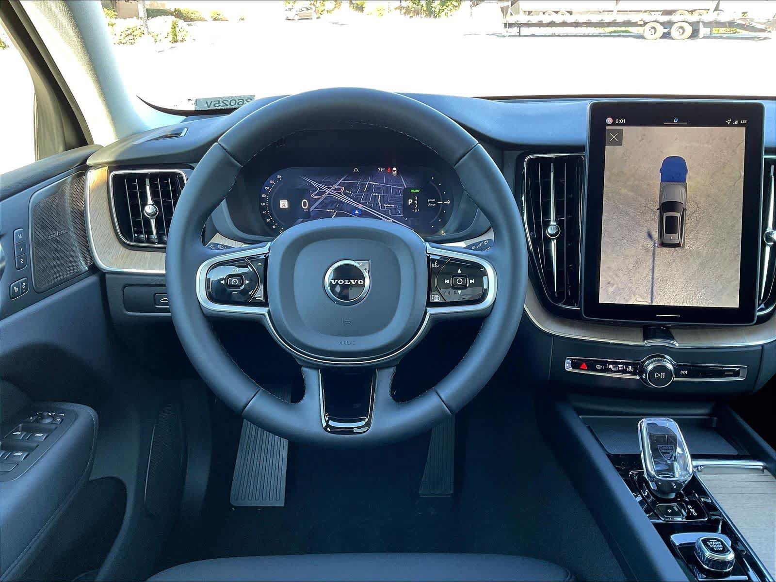 New 2026 Volvo XC60 T8 Plus w/ Climate Package PRO AWD/4WD image 15