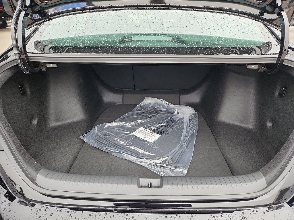 Used 2025 Honda Accord SE image 17