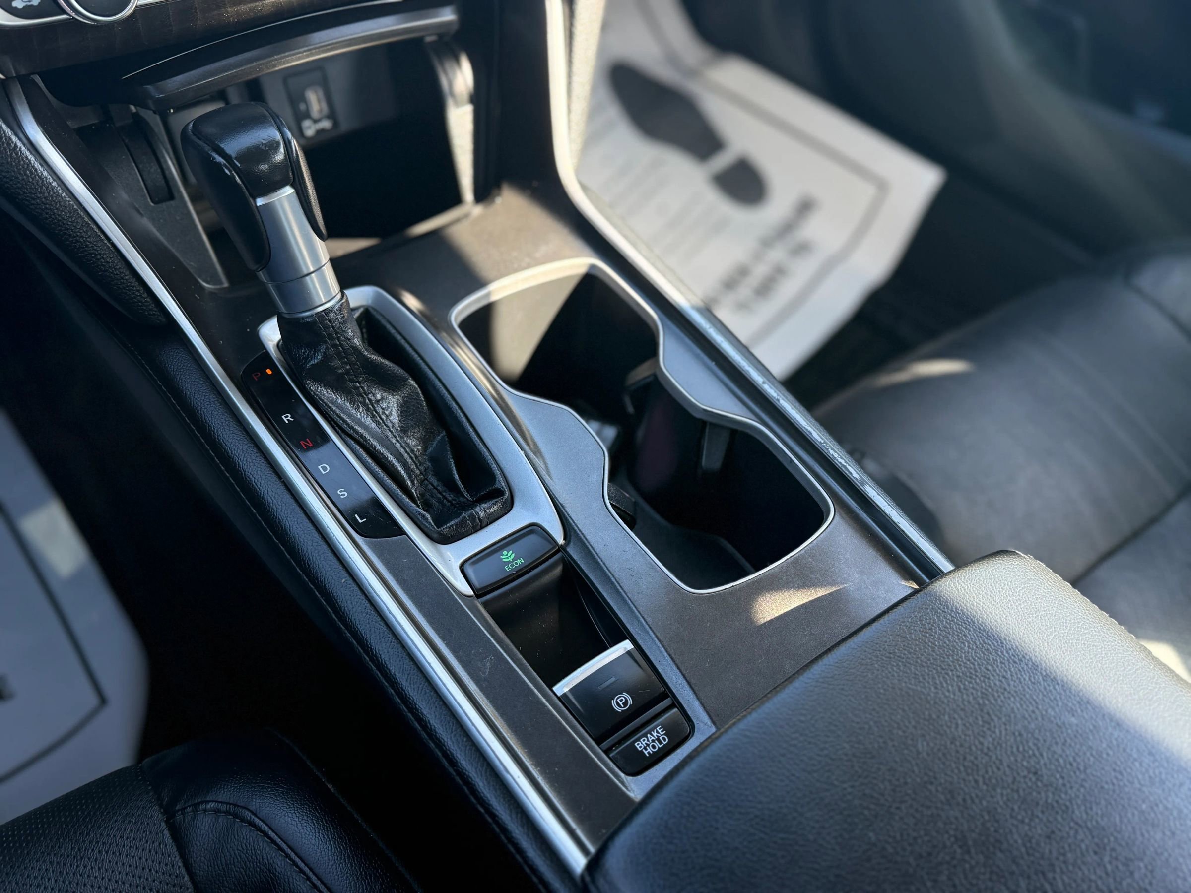 Used 2018 Honda Accord EX-L image 26