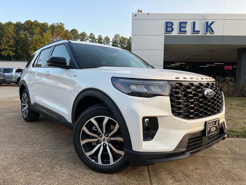 New 2025 Ford Explorer ST-Line w/ Premium Package