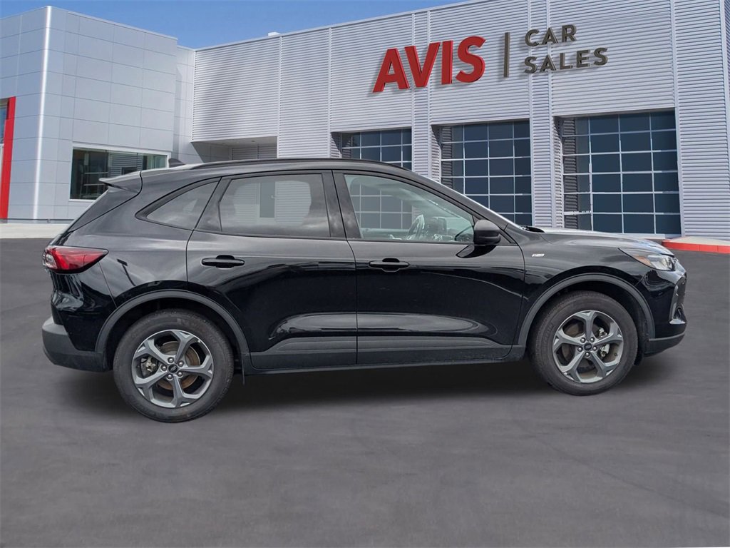 Used 2025 Ford Escape ST-Line image 7