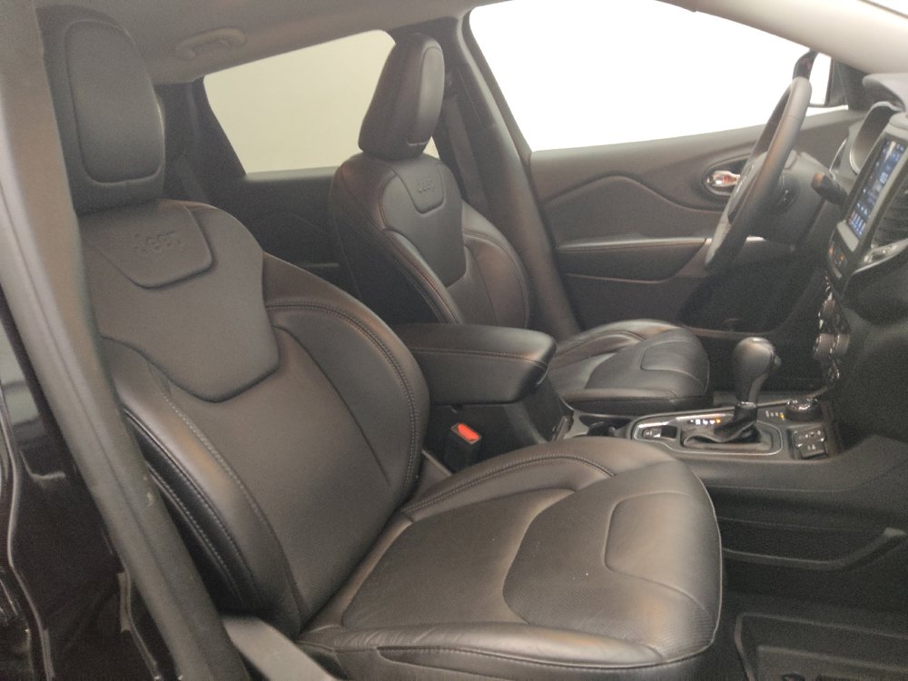 Used 2021 Jeep Cherokee Latitude Lux w/ Comfort/Convenience Group image 21