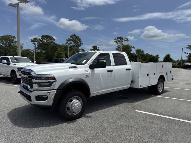 New 2026 RAM 5500 Tradesman w/ Chrome Appearance Group AWD/4WD image 9