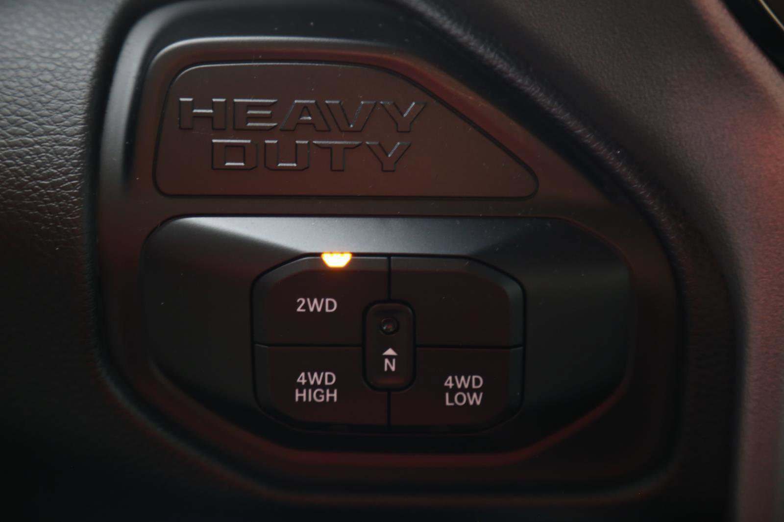 Used 2025 RAM 2500 Laramie AWD/4WD image 12