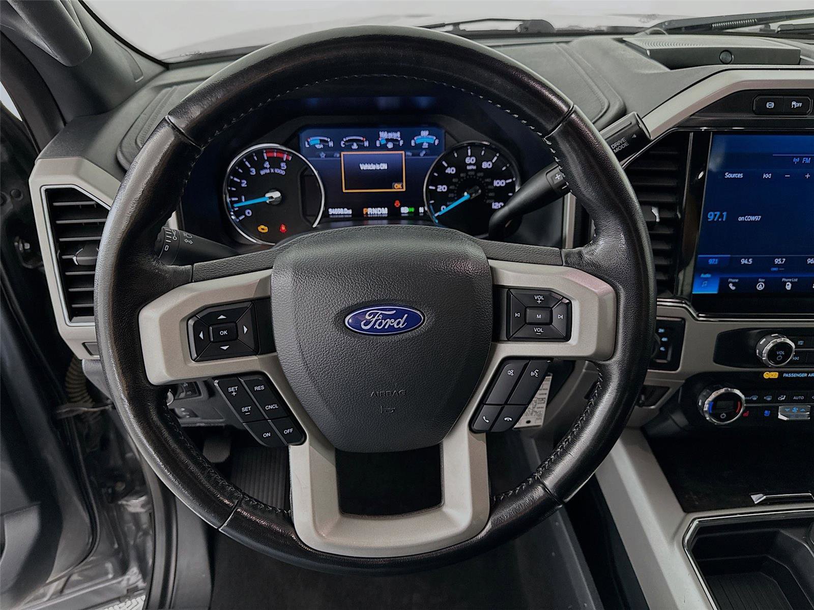 Used 2022 Ford F250 Lariat w/ Black Appearance Package image 18