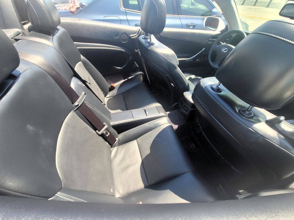Used 2010 Lexus IS 250C RWD image 12