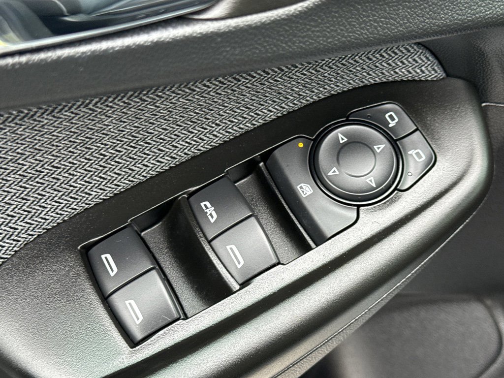 Used 2023 Chevrolet TrailBlazer LT w/ Convenience Package image 11