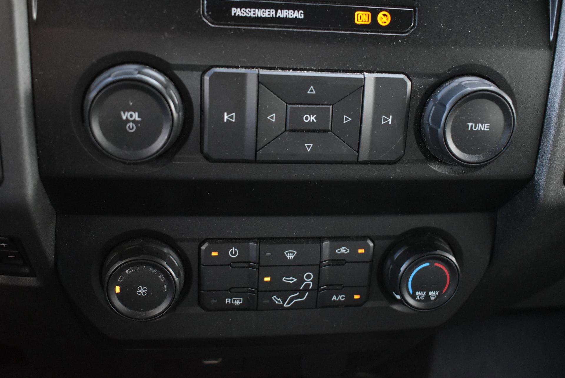 Used 2020 Ford F250 XL w/ Power Equipment Group AWD/4WD image 28