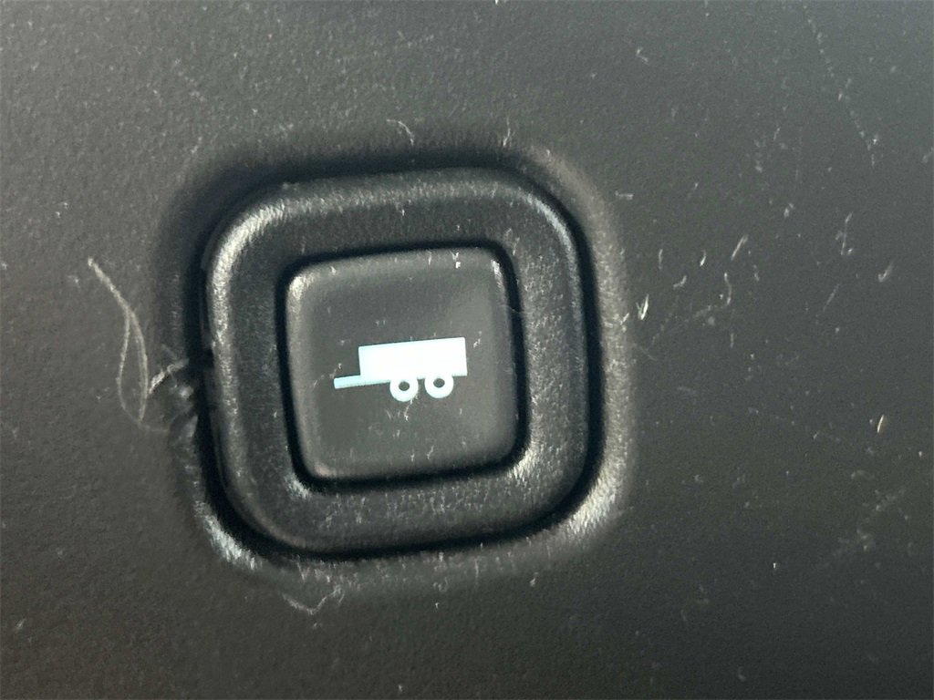 Used 2023 GMC Savana 2500 w/ Driver Convenience Package image 30