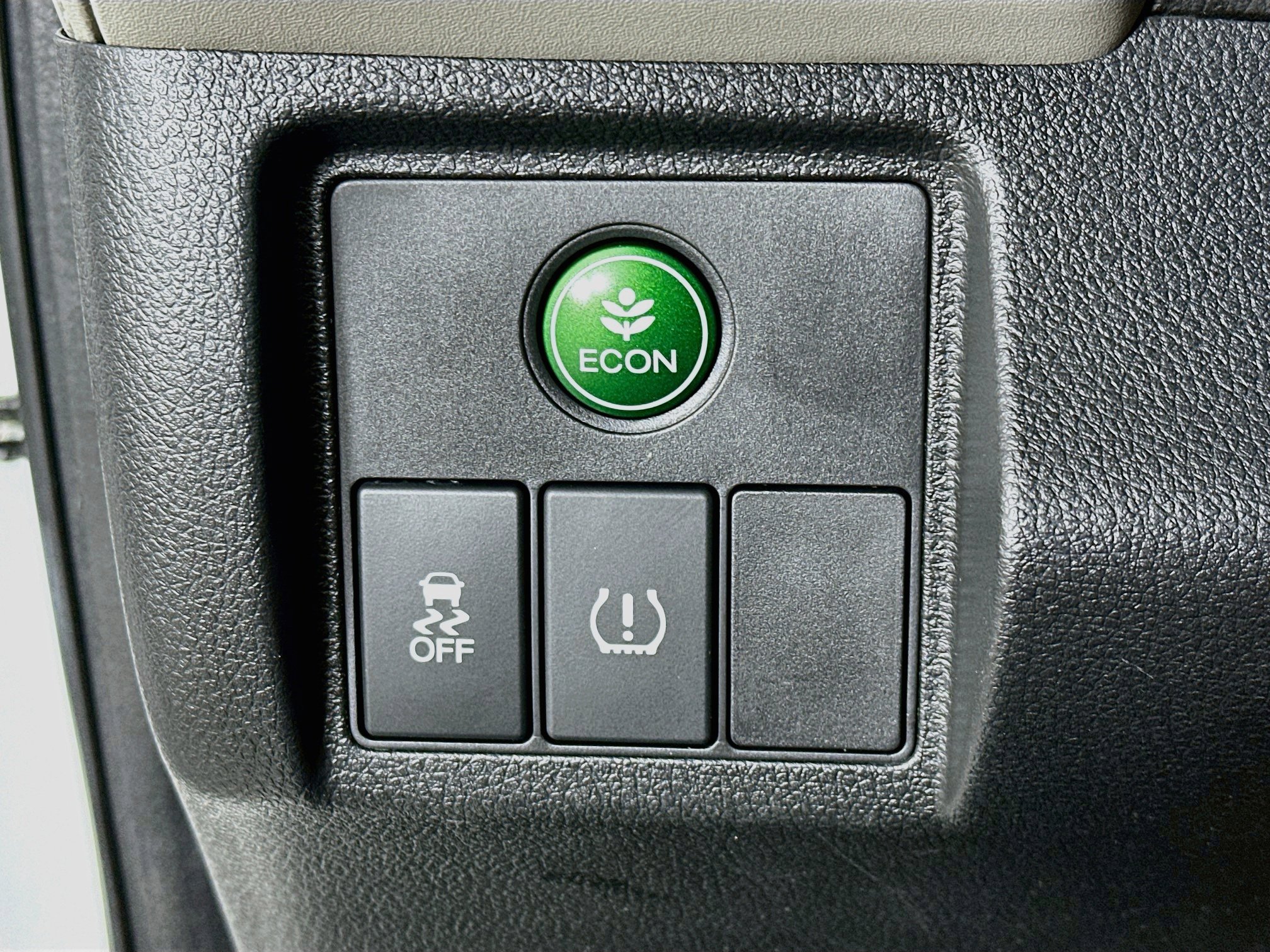 Used 2018 Honda HR-V LX image 17