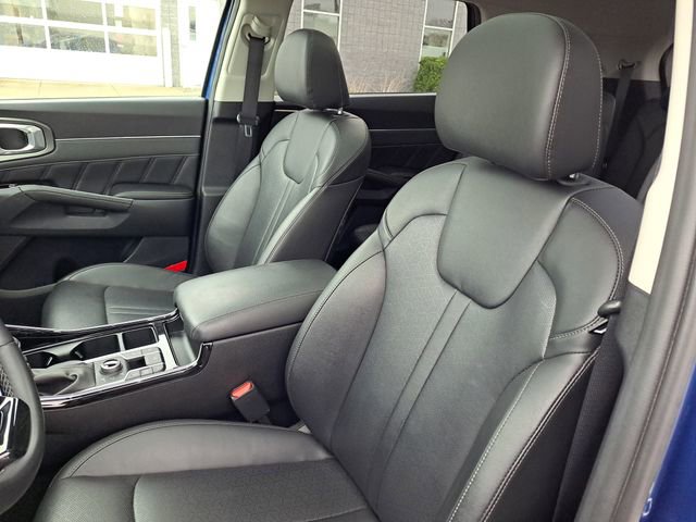 Used 2023 Kia Sorento SX AWD/4WD image 6