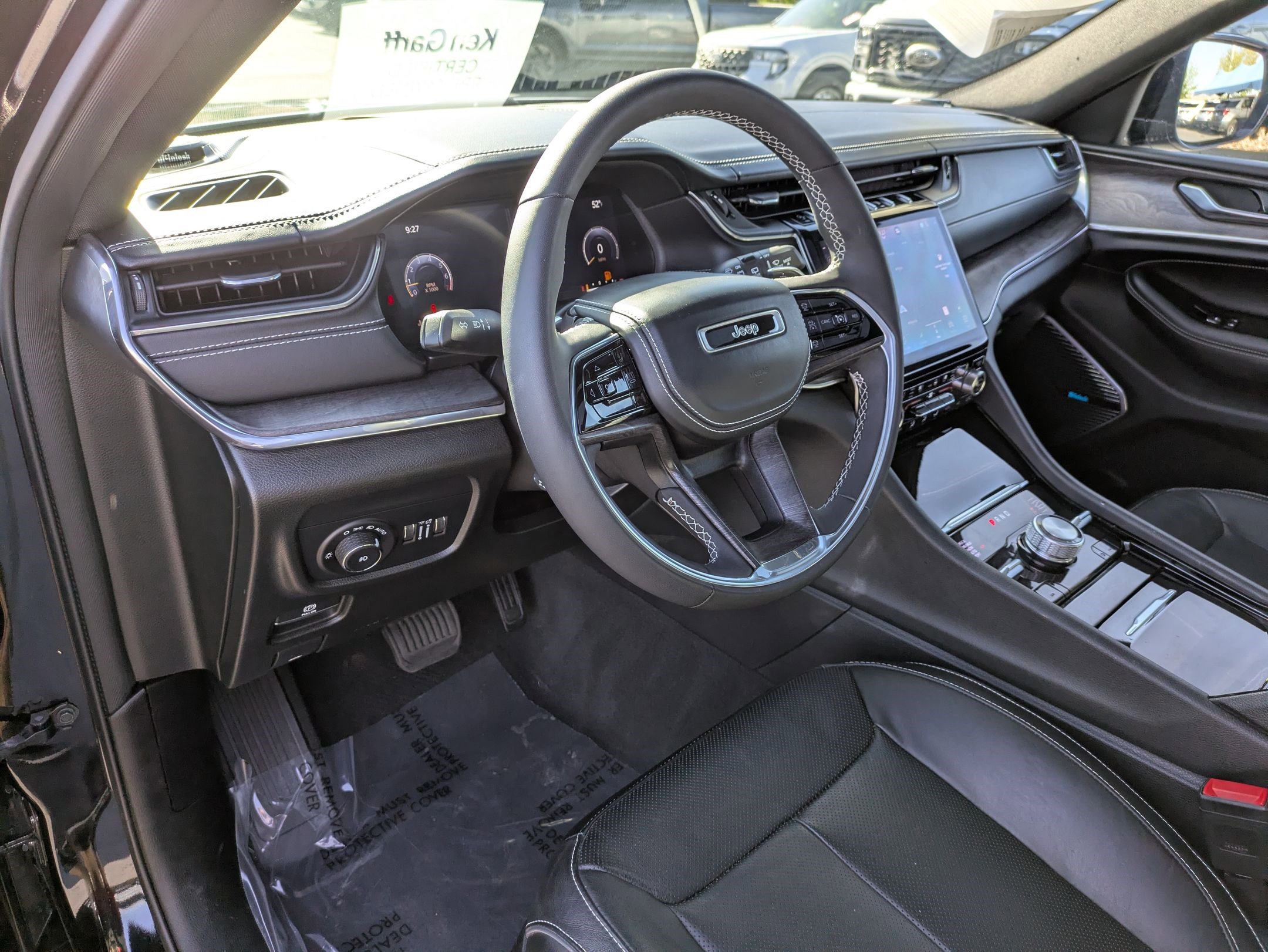 Used 2023 Jeep Grand Cherokee L Overland image 14