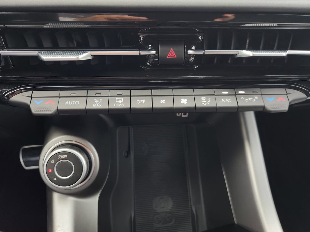 Used 2025 Alfa Romeo Tonale AWD/4WD image 18