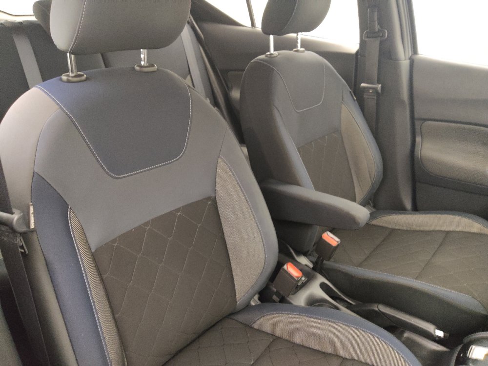 Used 2019 Nissan Kicks SV FWD image 21