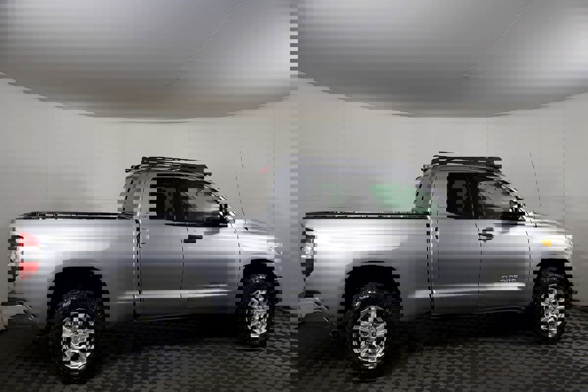 Used 2017 Toyota Tundra SR5 image 5